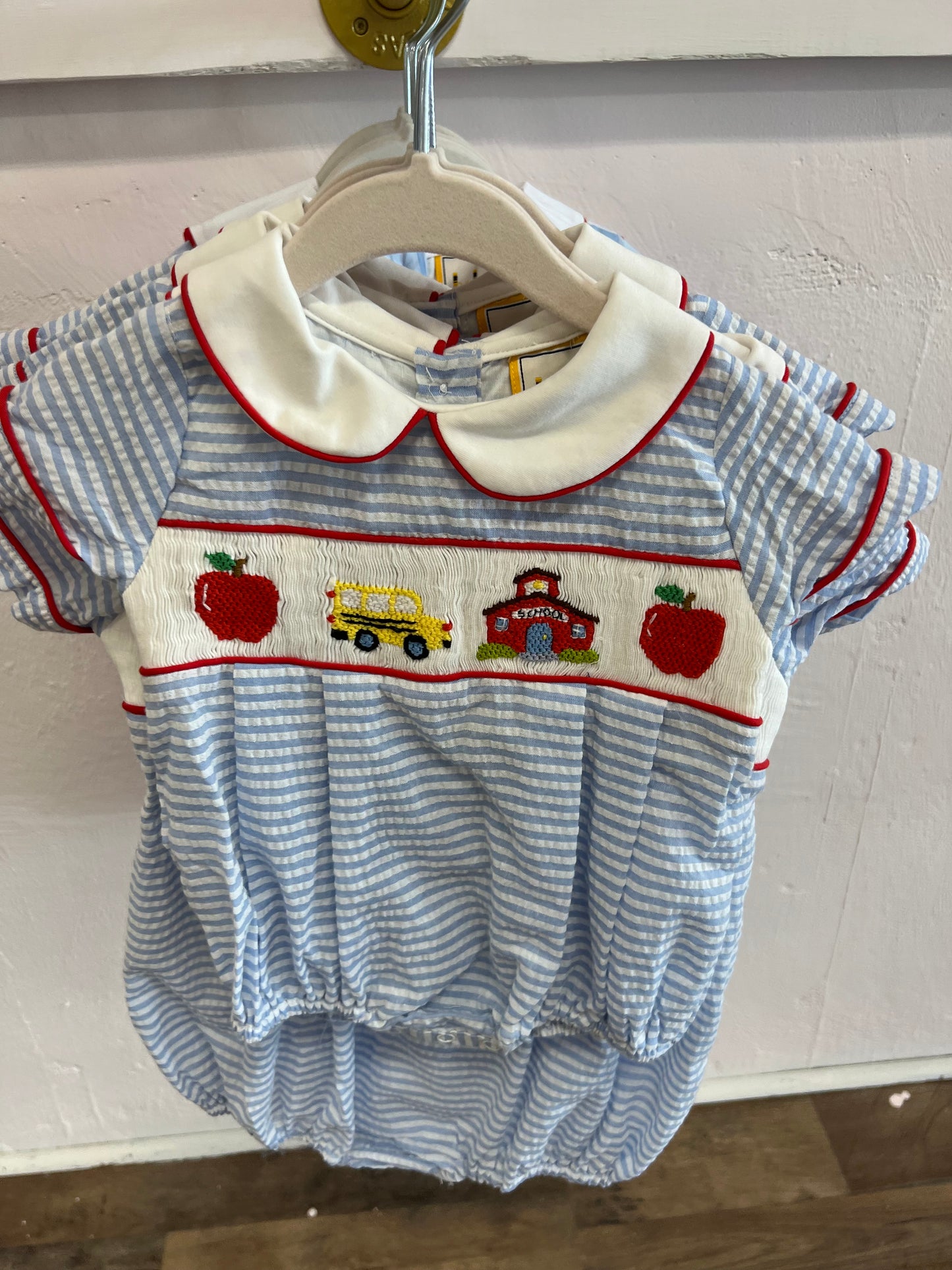 School Bus smocked boy bubble