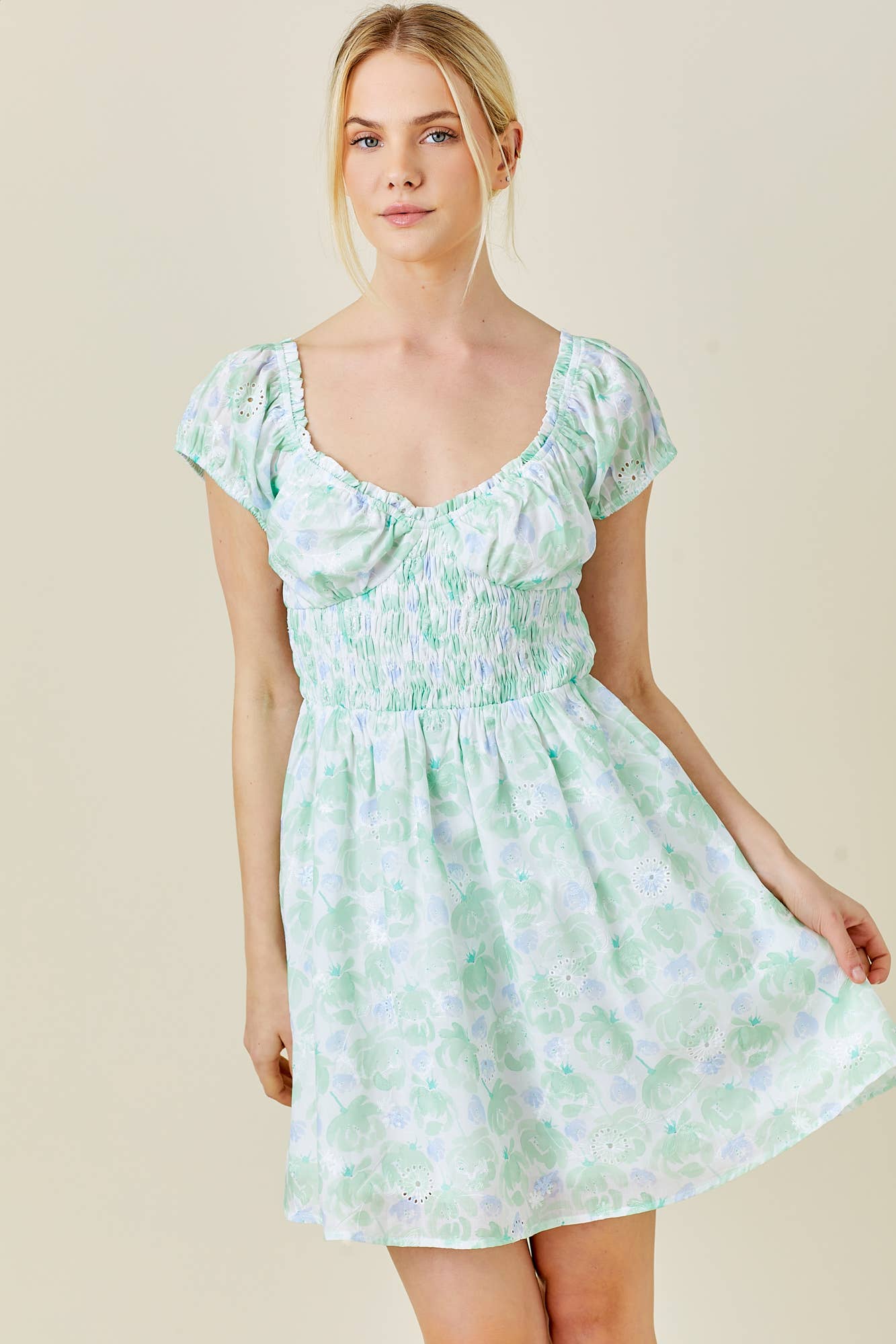 PRINTED EYELET BACK RIBBON DRESS