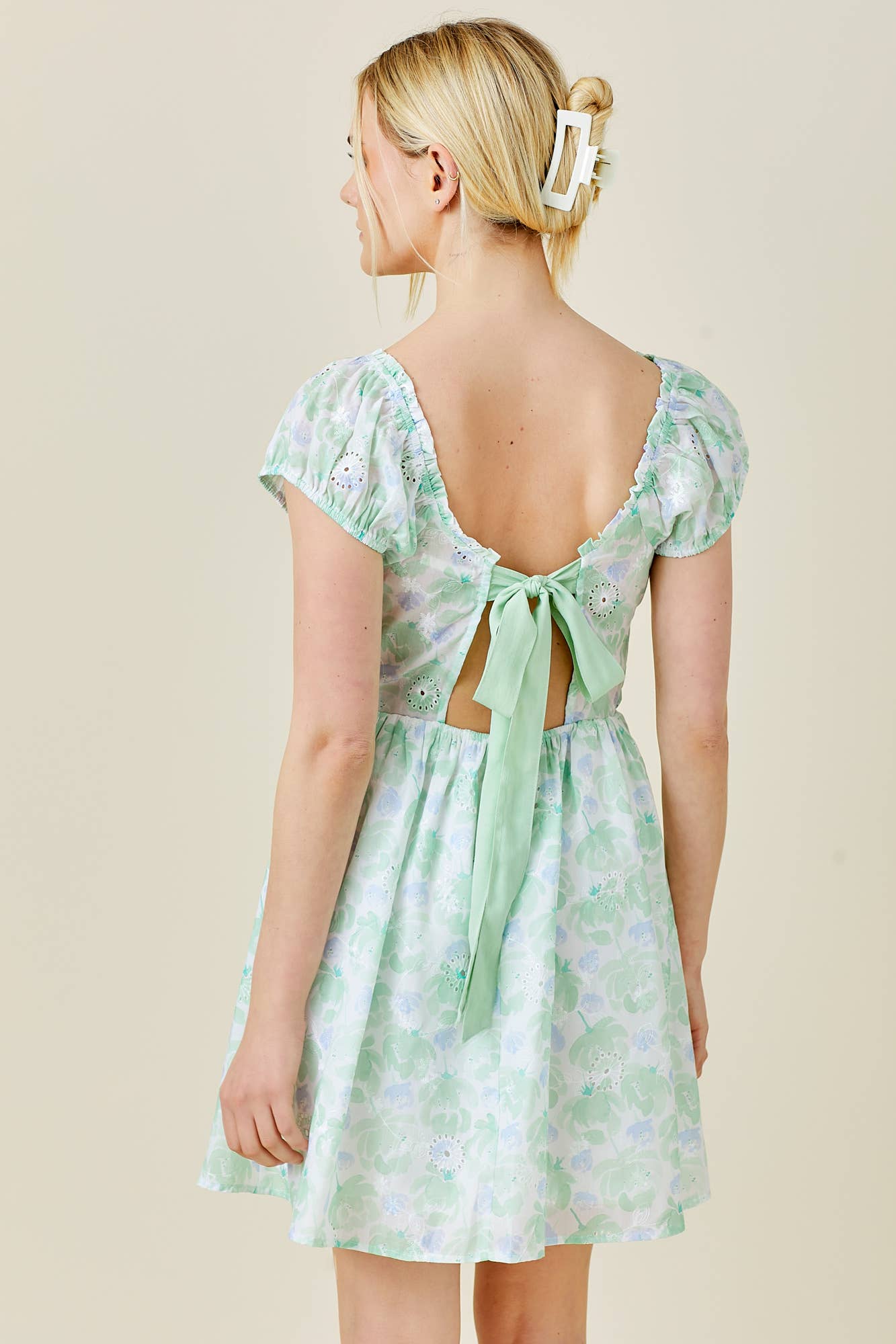 PRINTED EYELET BACK RIBBON DRESS